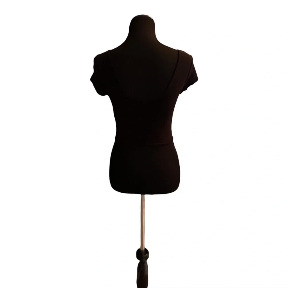 Bozzolo Black Studden Crop Top Size Medium - Picture 5 of 11